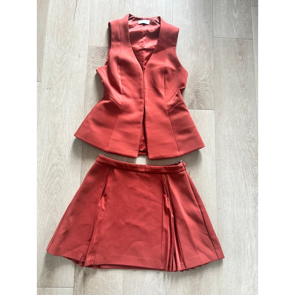 MESHKI Rust Terracotta Two Piece Vest & Skirt Set Size Small NWOT